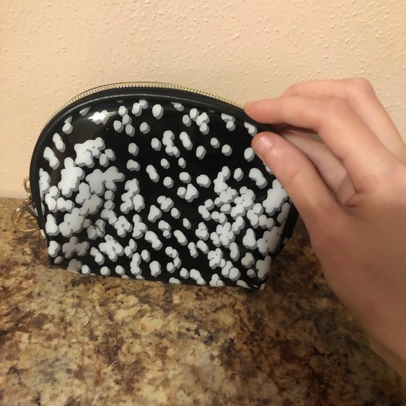 Adrienne Vittadini Studio Cosmetic 3 Pc Bag Set - Picture 10 of 13